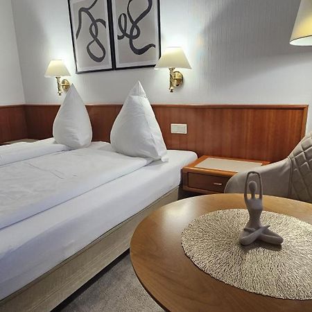 Hotel Garni Vierjahreszeiten Bad Staffelstein Esterno foto