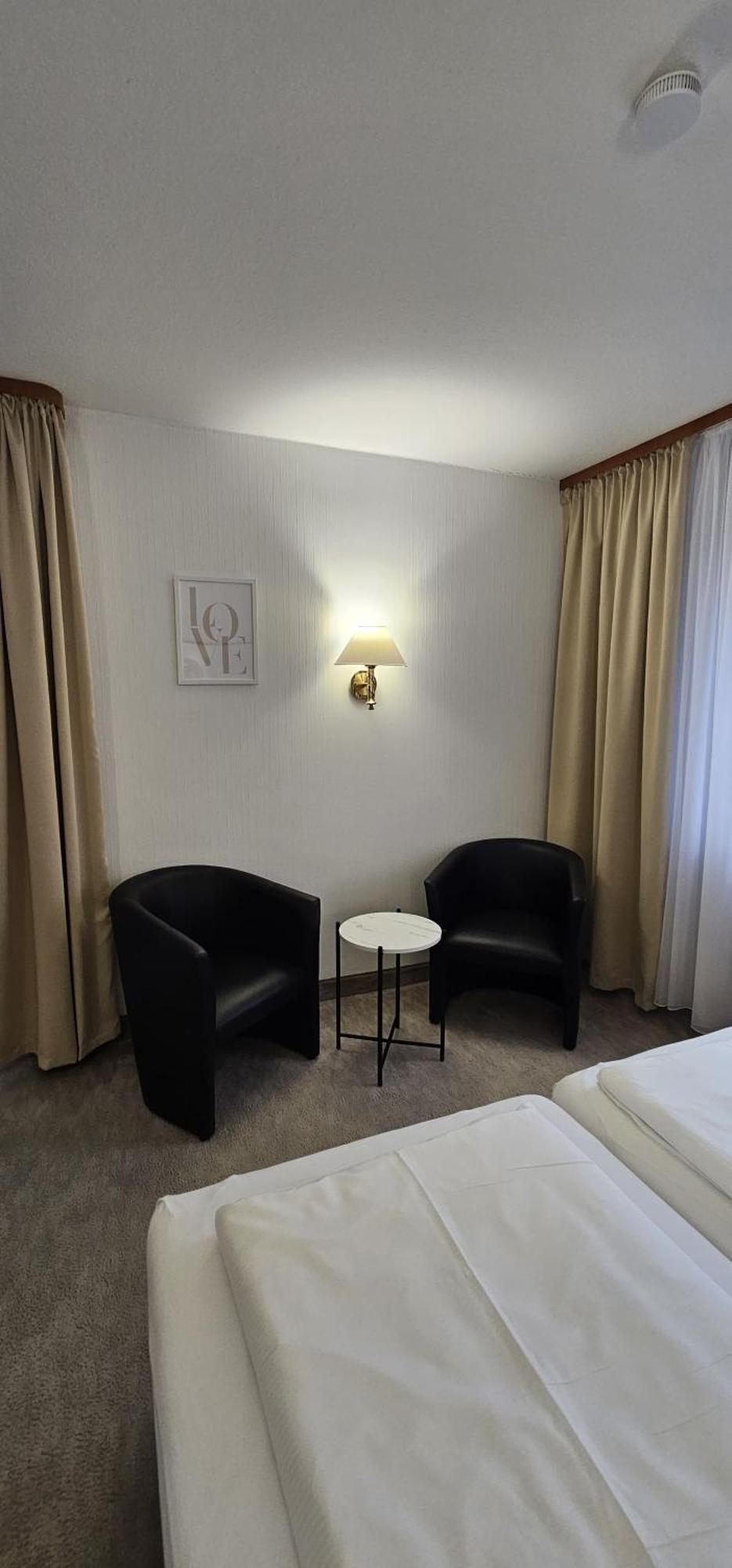 Hotel Garni Vierjahreszeiten Bad Staffelstein Esterno foto