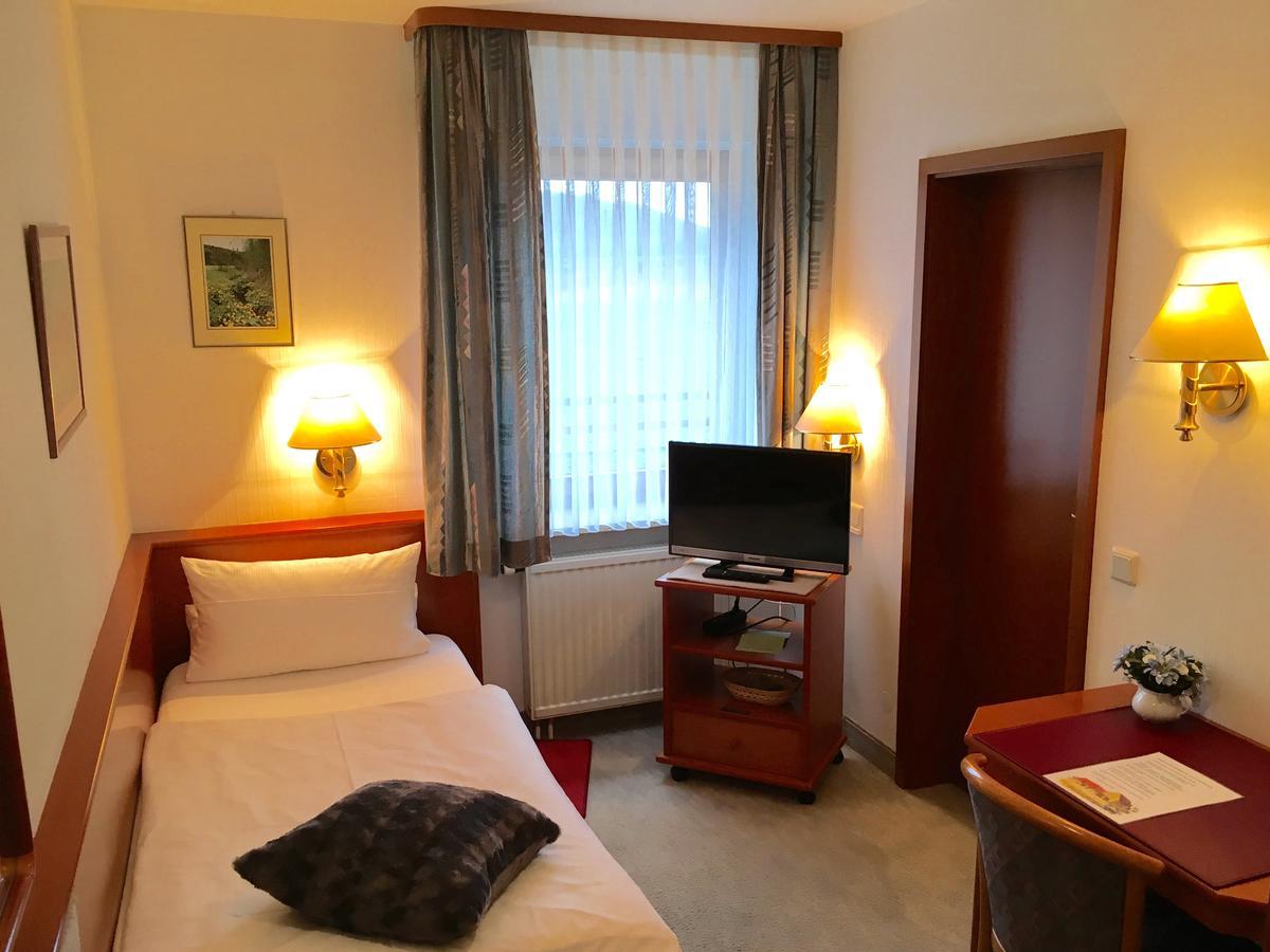 Hotel Garni Vierjahreszeiten Bad Staffelstein Esterno foto