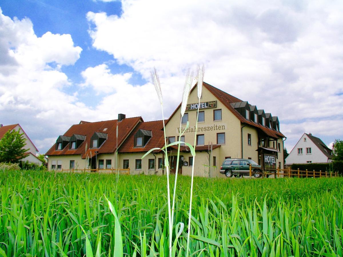 Hotel Garni Vierjahreszeiten Bad Staffelstein Esterno foto