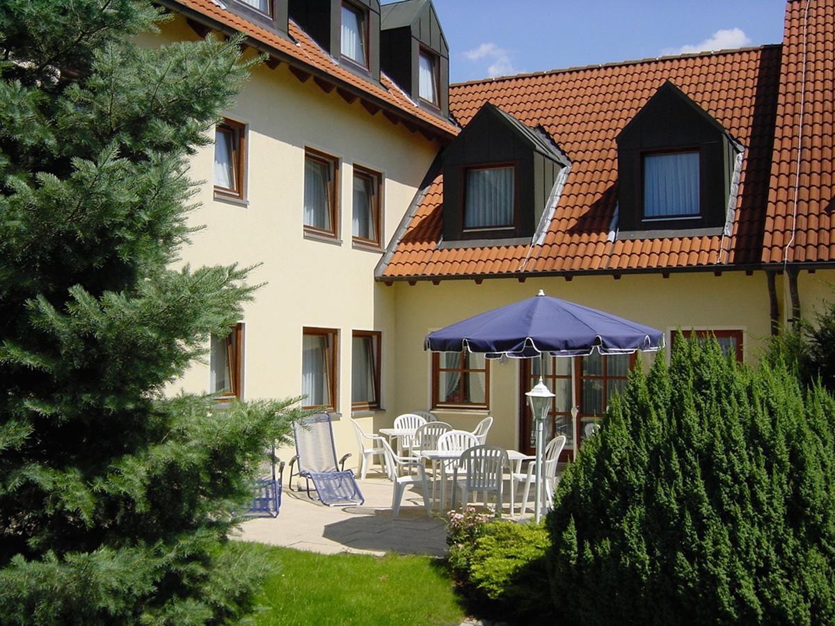 Hotel Garni Vierjahreszeiten Bad Staffelstein Esterno foto